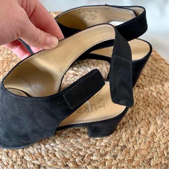 Naturalizer Preston Women's Size 7 Suede Peep Toe Slingback Chunky Block Heel. - Picture 4 of 8